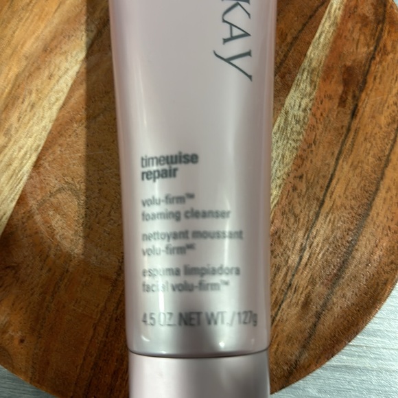 Mary Kay- timewise. Repair volu-form foaming cleanser 4.5oz never used no box. - Picture 2 of 4